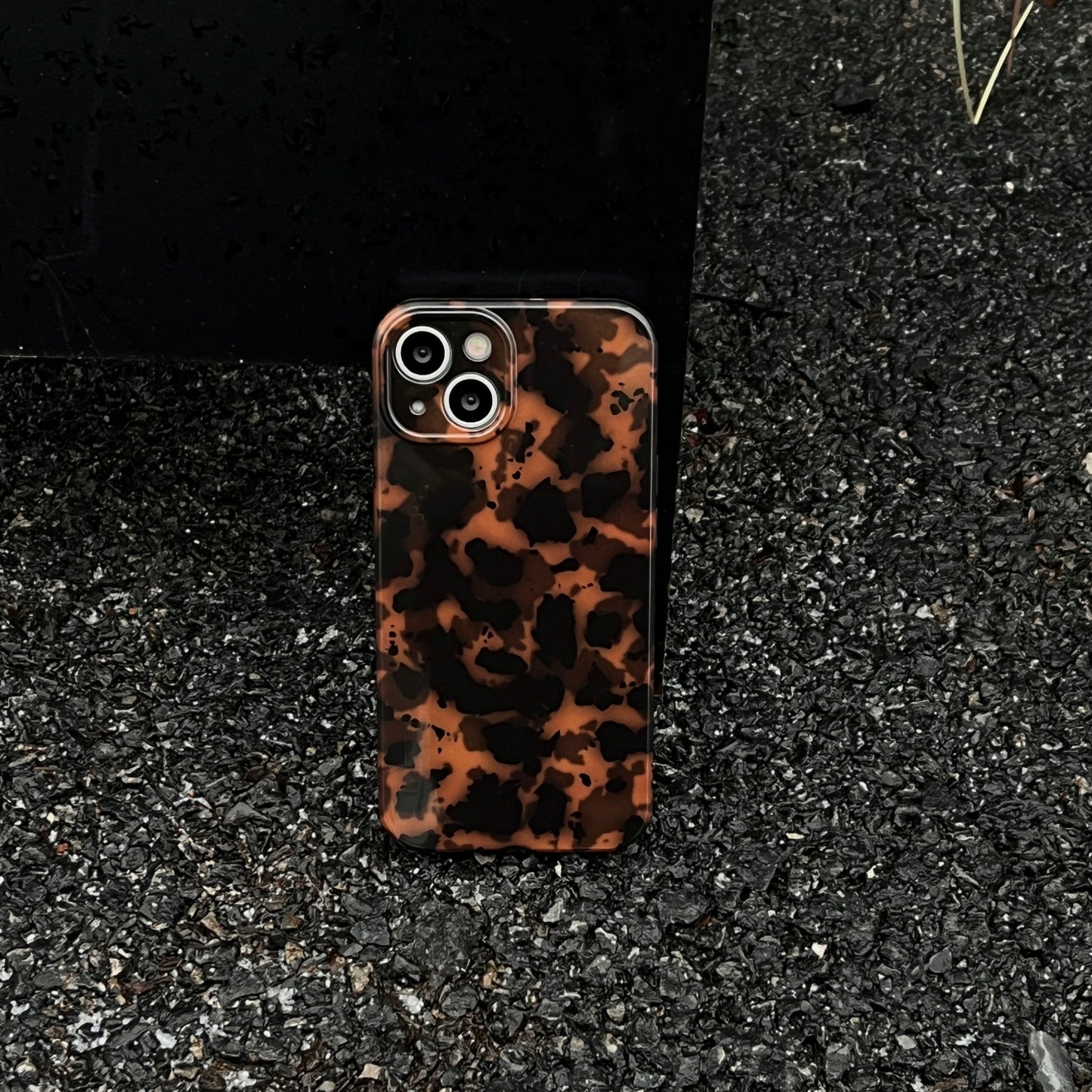 Stylish Dark Color Tortoiseshell Amber Soft Glossy Cover Case for iPhone 16 15 14 13 12 11 Pro Max Shockproof Protective Case